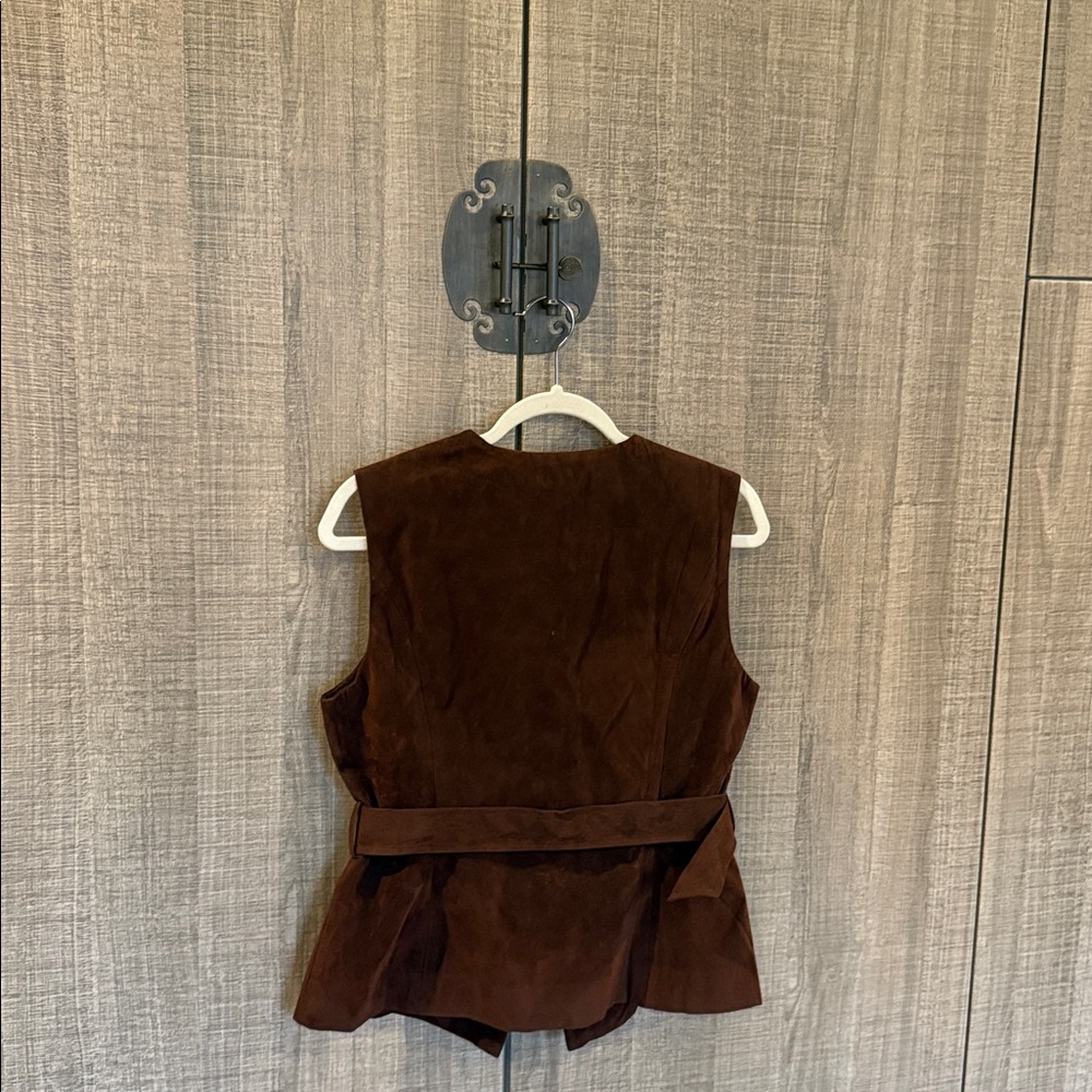 Commense Suede Effect Vest with Belt - Picture 10 of 17